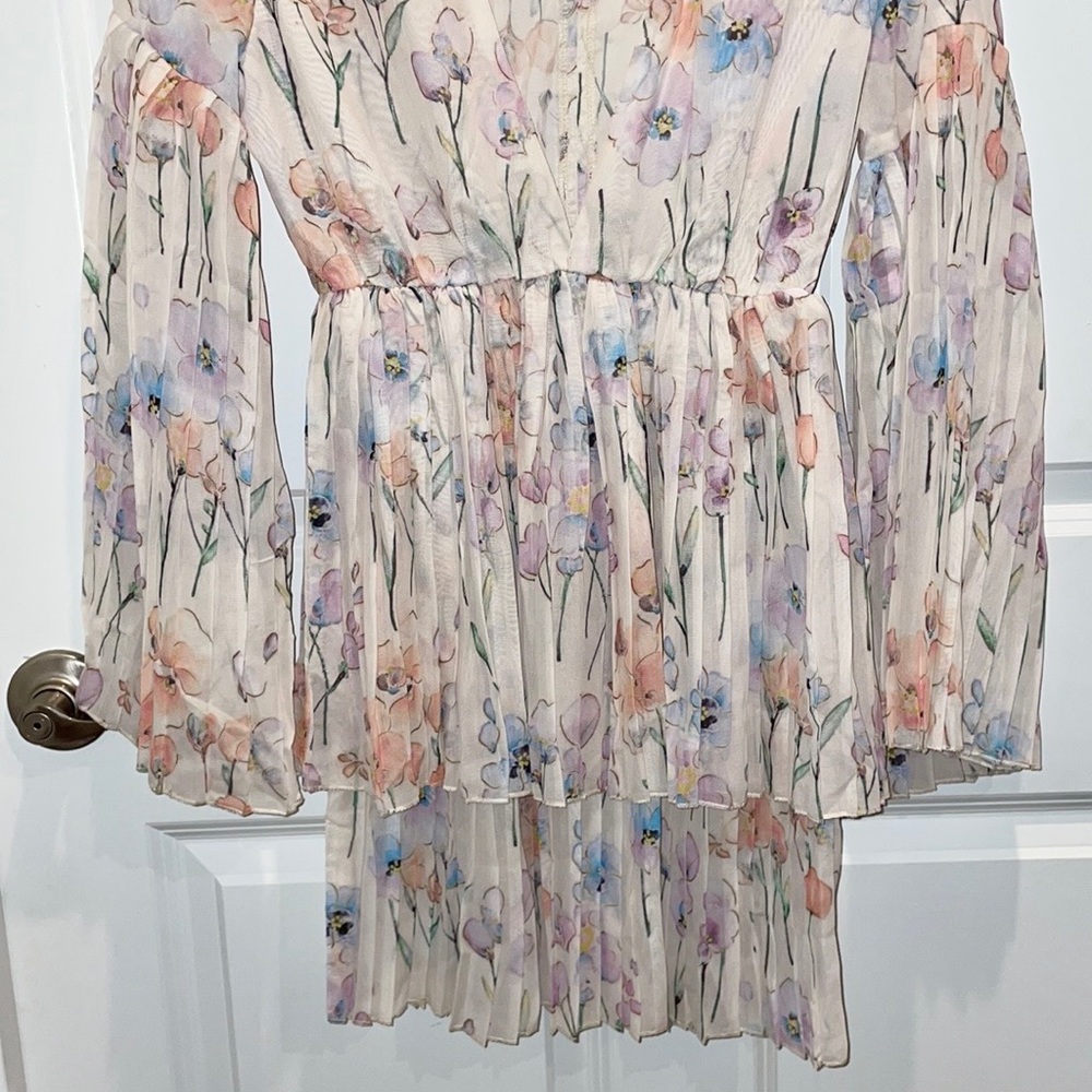 Shein Plunging Neck Floral Bell Sleeve Mini Dress - Picture 10 of 12